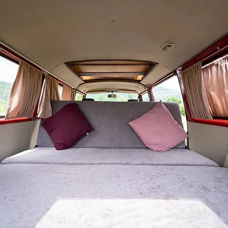 Red Westfalia Bus Podgorica